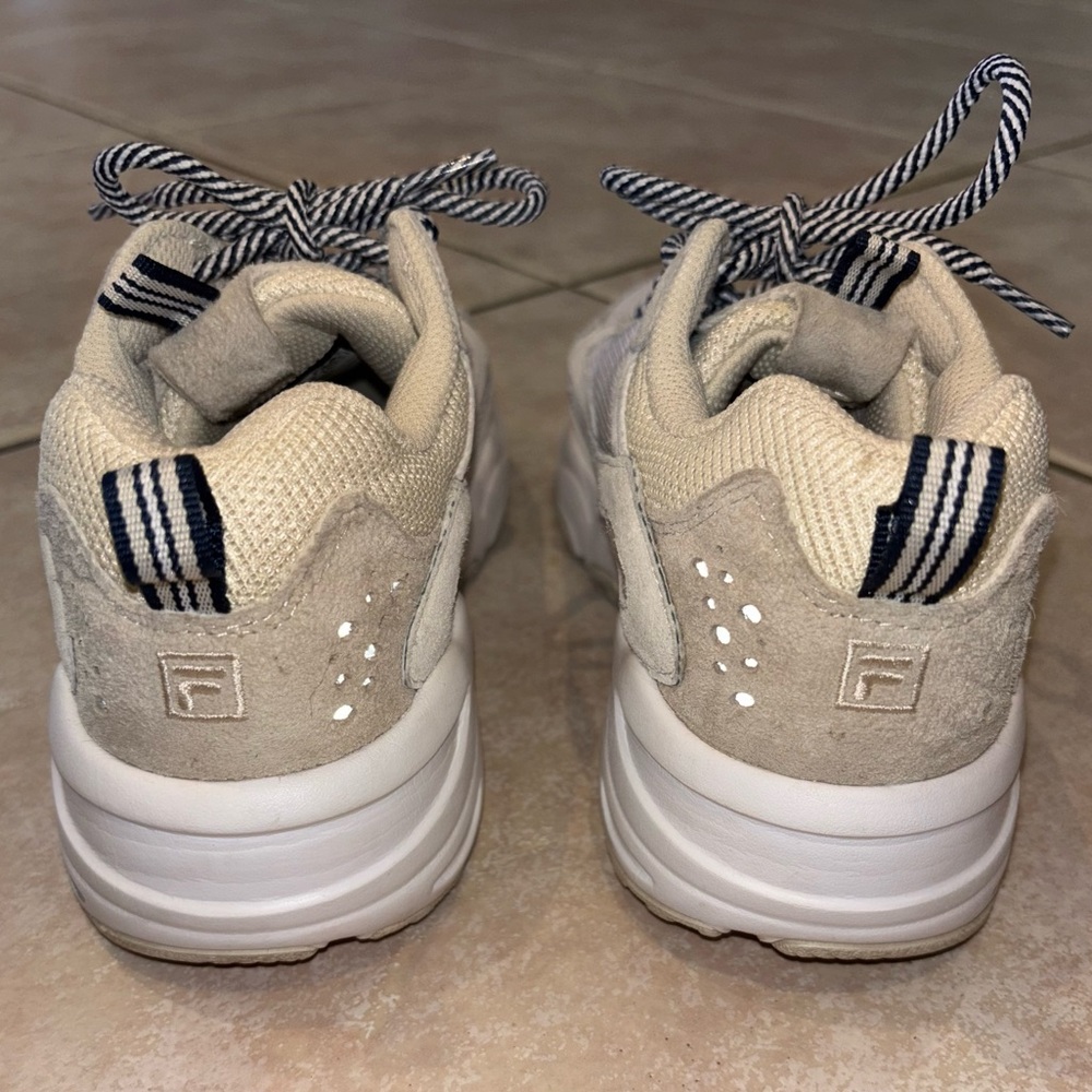 Fila Ray Tracer Beige & White Athletic Running Shoes Sneakers Size 6.5 - Picture 7 of 13